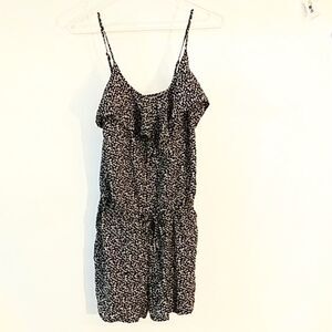 Gap black and white Romper size XS